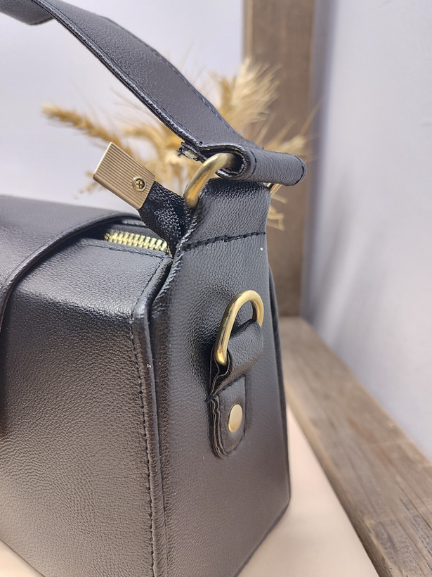 کیف دستی صندوقی فندی